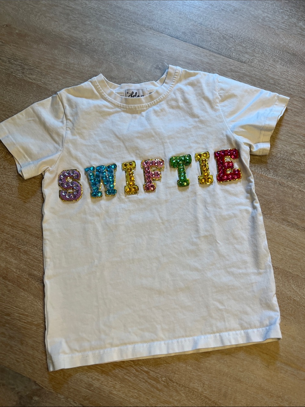 Lola and the boys size 6 swiftie gem tee VGUC